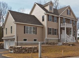 19 Oak Ledge Cir, Rowley, MA 01969