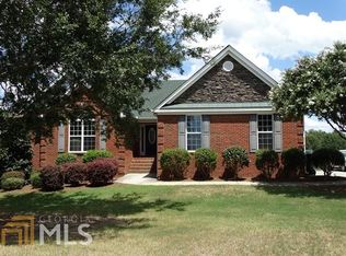 1070 Sunstone Dr, Bogart, GA 30622
