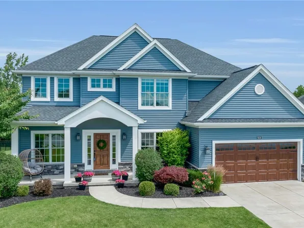 9518 Bent Grass Run, Clarence Center, NY 14032
