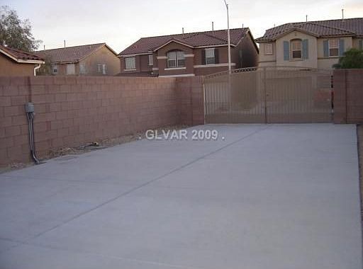 3rd image of 230 Centocelle Ave