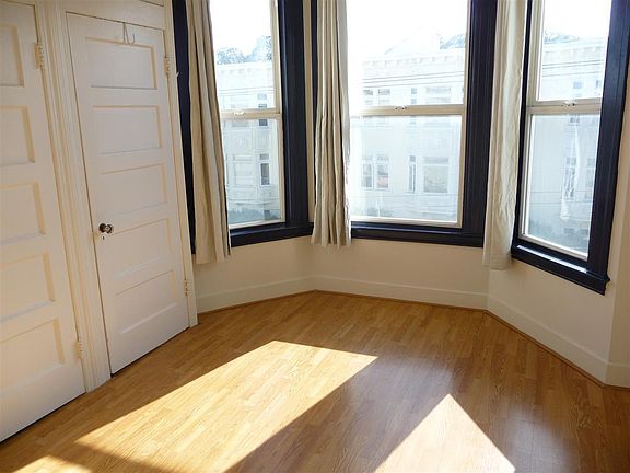 5th image of 154 Cole St APT 7A