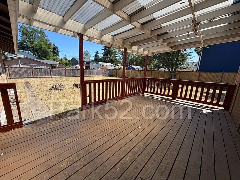5502 27th St NE — Photo 13