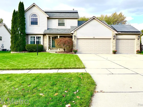 151 Kathy Cir, Linden, MI 48451