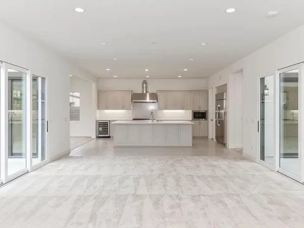 218 Trailmaster, Irvine, CA 92602