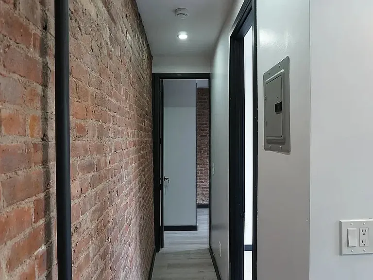 2100 2nd Ave #28 — Photo 7