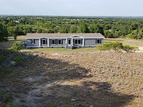 2nd image of 1085 Highland Cir