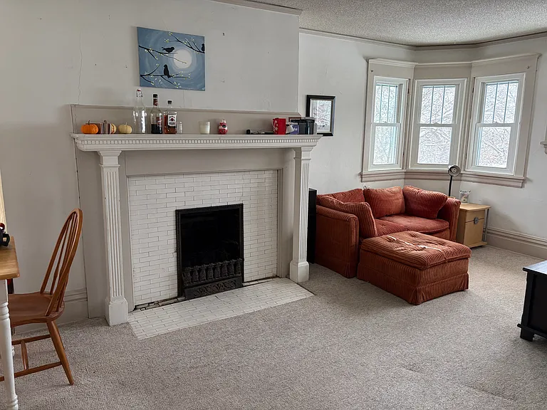 2266 Commonwealth Ave — Photo 3