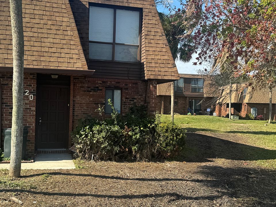 1st image of 1836 N Crystal Lake Dr APT 20