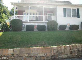 112 Roosevelt St, Westernport, MD 21562