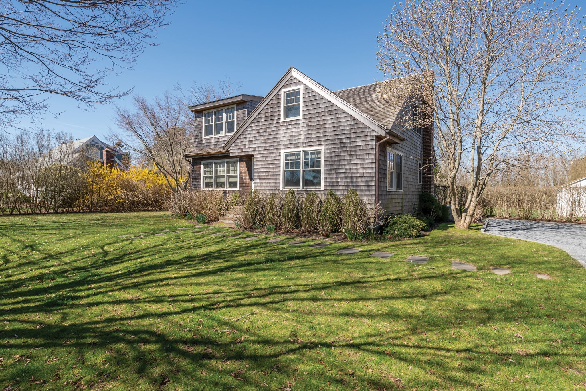 105 Corrigan St in Southampton Out East