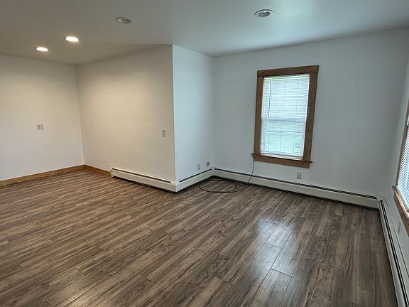 5th image of 1-9 Allen St #7