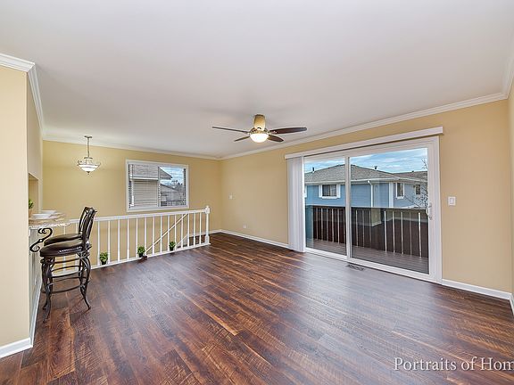 4th image of 29W553 Winchester Cir S Unit 4