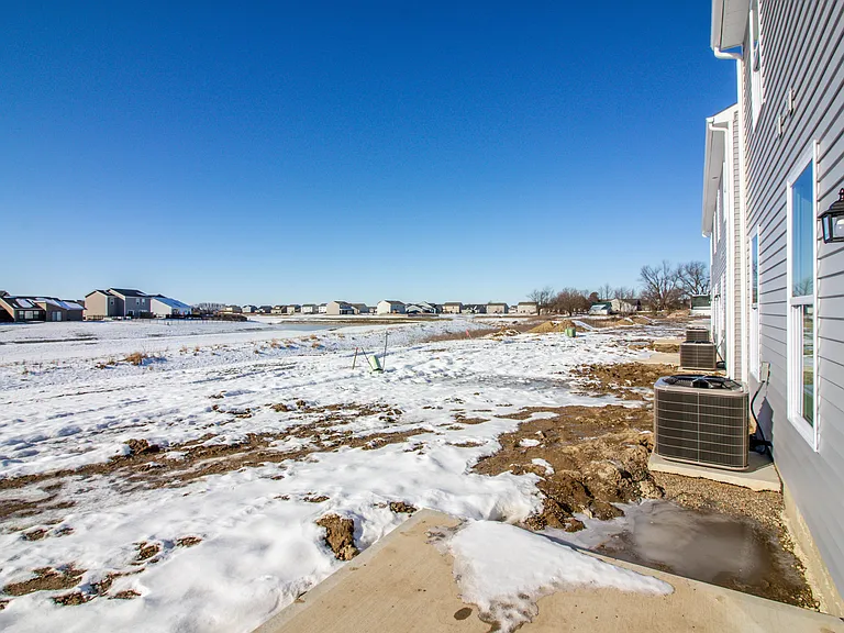 1003 W Hamilton Rd N — Photo 34