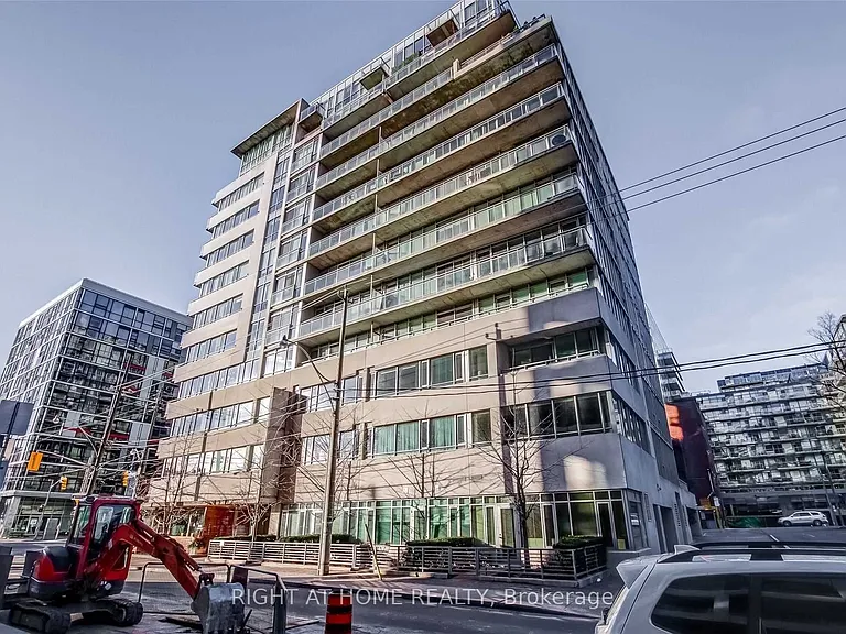38 Niagara St #304 — Photo 2