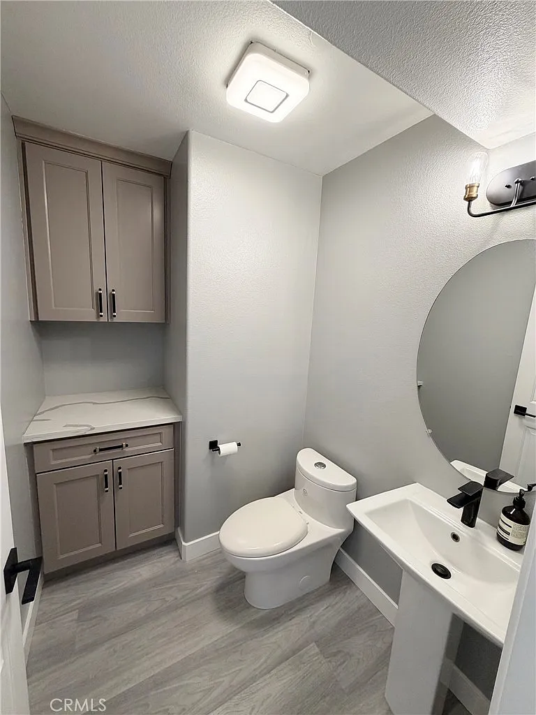 4 bed, 2.5 bath, 1705 sqft, $4,300 — Photo 4