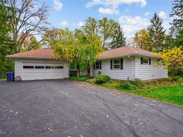 41 Plymouth Dr, Hudson, OH 44236