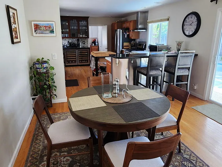 345 N Ontare Rd — Photo 6