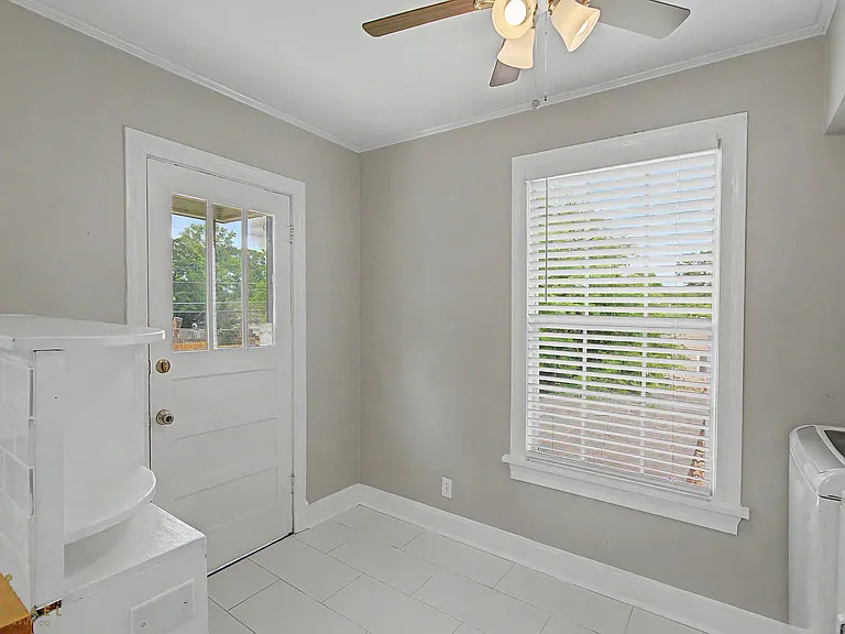 3907 Baltimore Ave — Photo 23