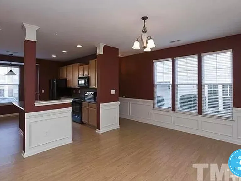 8821 Camden Park Dr #1 — Photo 9