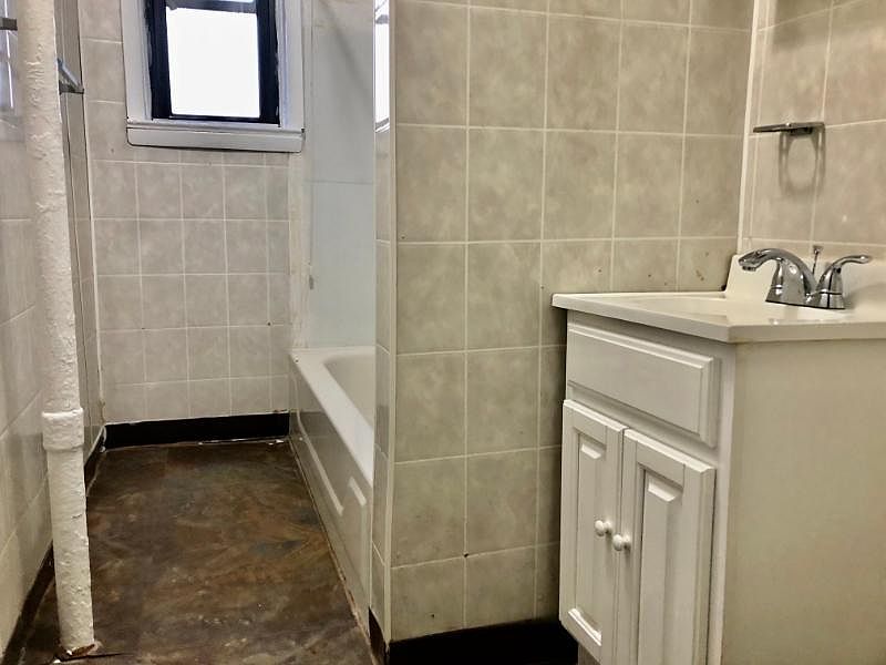 2nd image of 42 W 29th St APT 3C
