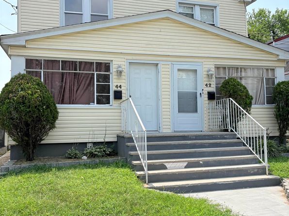 42-44 Intervale Rd