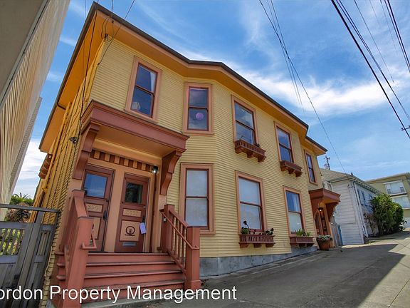 2nd image of 3337 Clement St