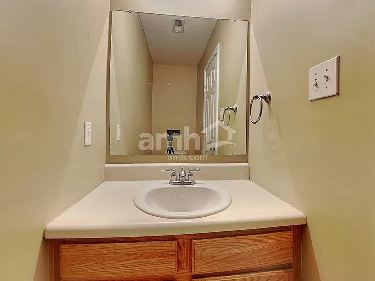 2233 Cartmill Dr — Photo 10