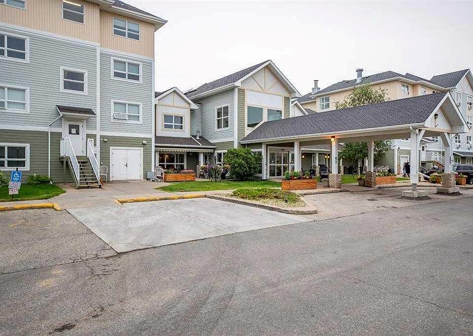 1st image of 10402 S 111th St #228