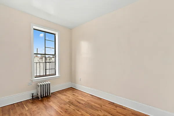 Rented by Corcoran | media 23