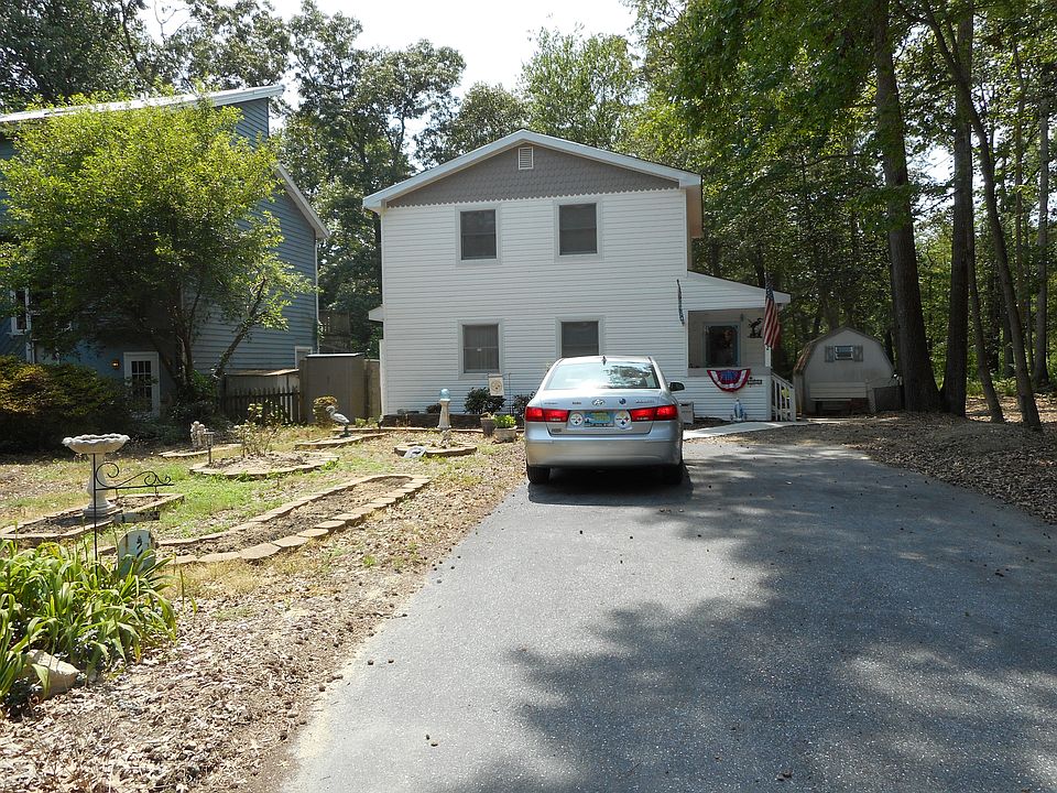 1st image of 23272 Bridgeway Dr W