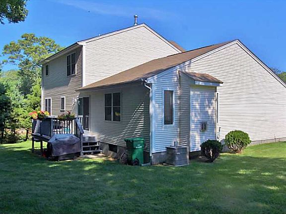 4th image of 134 Birchwood Dr