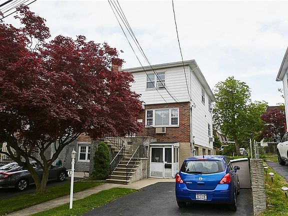 3rd image of 7 Lake Ave