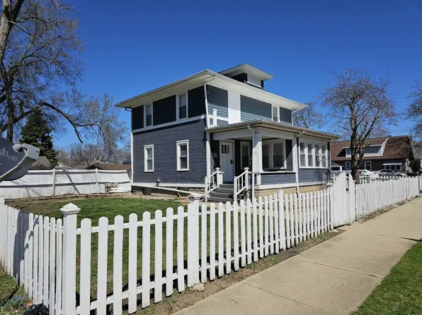 706 George Ave, Aurora, IL 60505