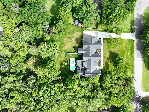 4th image of 1019 Davidson Rd
