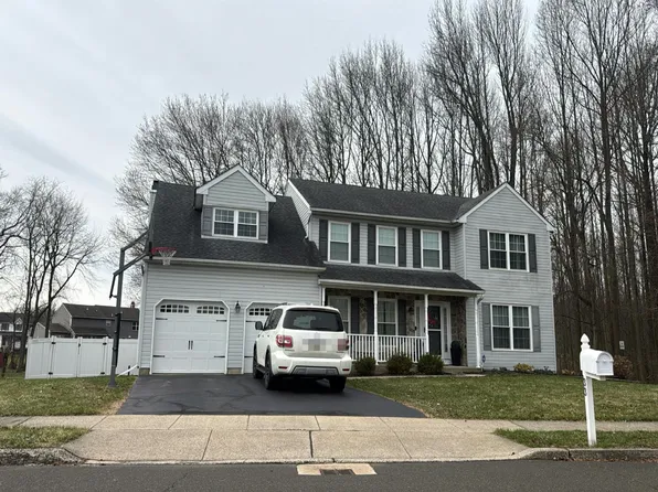 33 Pickering Bnd, Langhorne, PA 19047