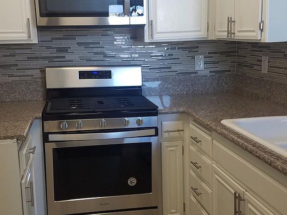4th image of 11162 Camarillo St APT 403