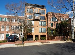 903 Hughes Mews NW APT 4, Washington, DC 20037