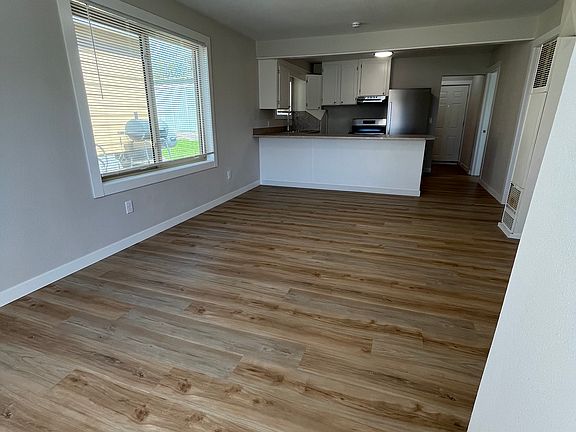 5th image of 1740 Oxford St SE APT 5