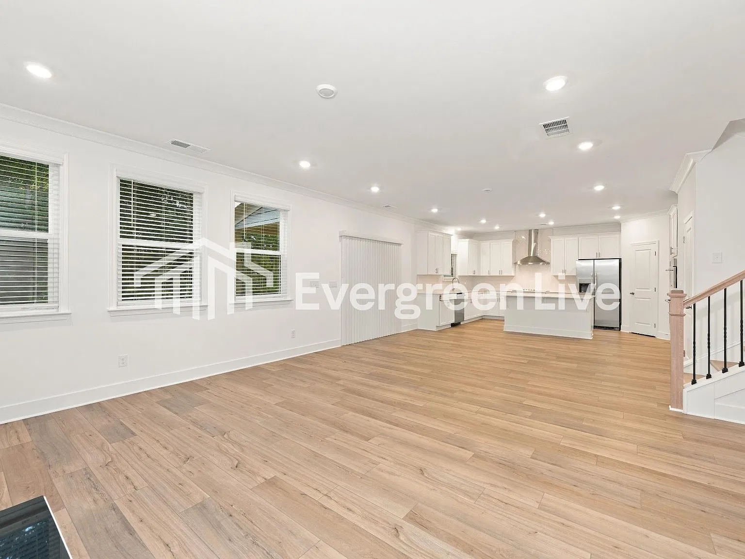4 bed, 3.0 bath, 2249 sqft, $3,095 — Photo 4
