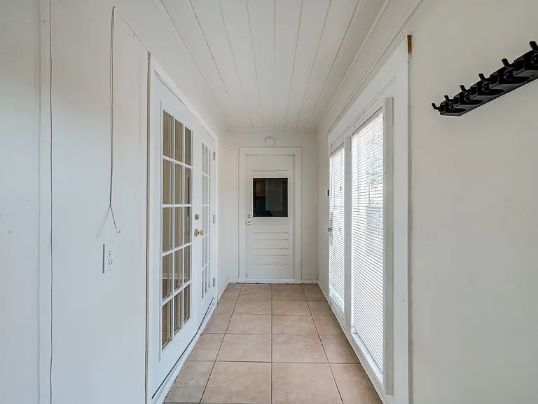 4206 45th St — Photo 21