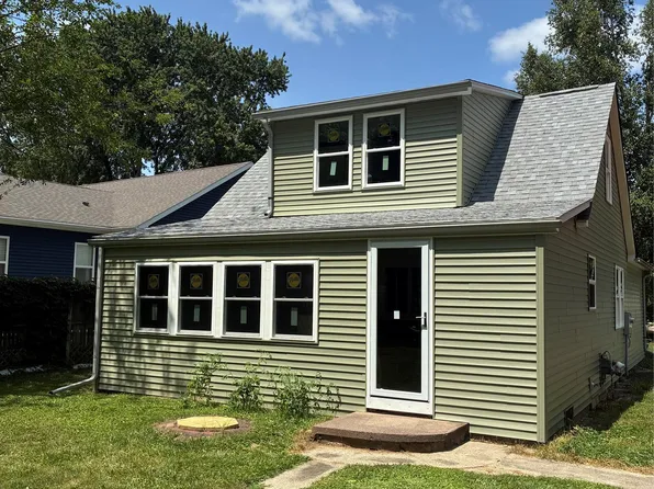 5901 Felske Dr, Brighton, MI 48116