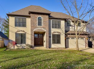 209 Robin Hill Dr, Naperville, IL 60540