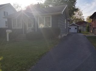 18308 Wildwood Ave, Lansing, IL 60438