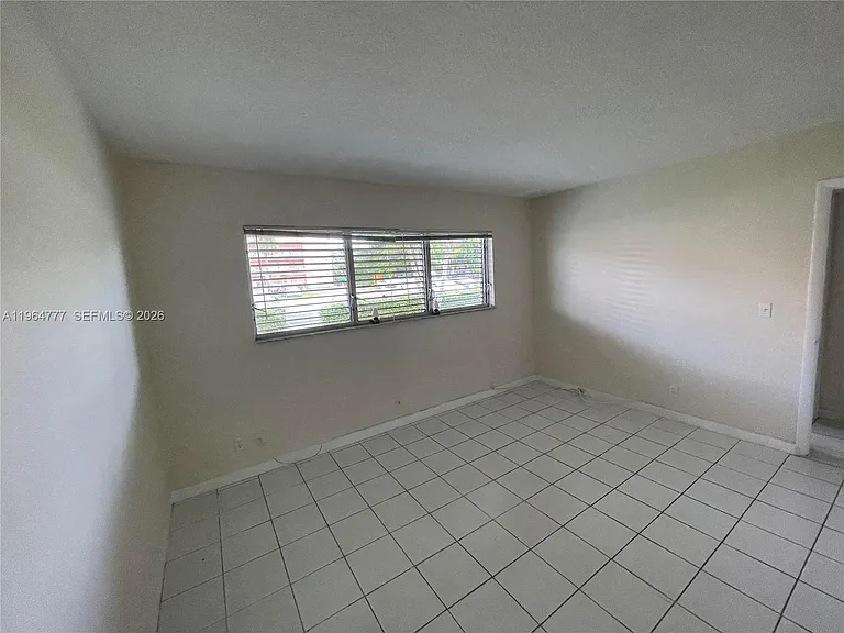 1450 Atlantic Shores Blvd #109 — Photo 12