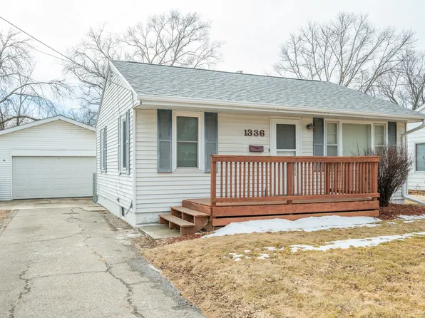 1336 Johnson St, Des Moines, IA 50315