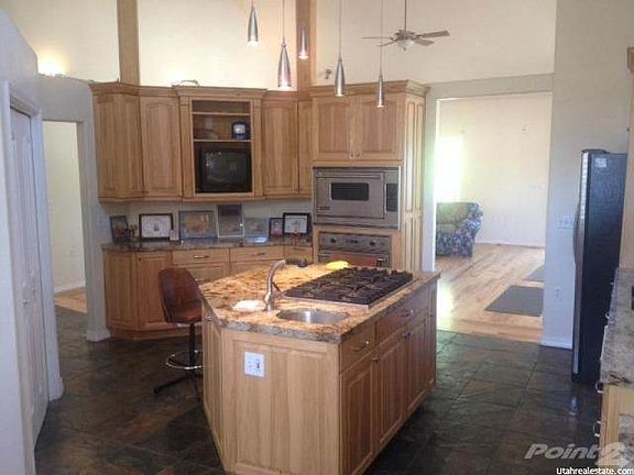 3 Kitchen