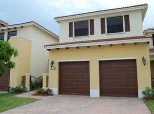 8900 SW 229th St, Cutler Bay, FL 33190