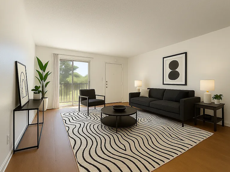 Las Palmas Apartments ! — Photo 8