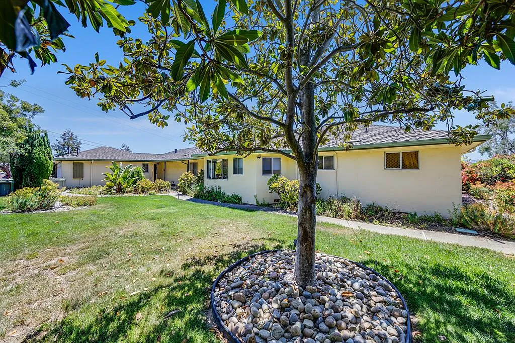 10281 Kenny Ln photo 1