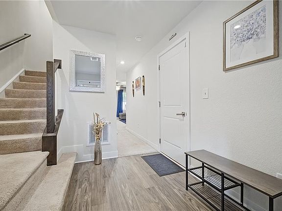 4th image of 4240 Daylilly Ln